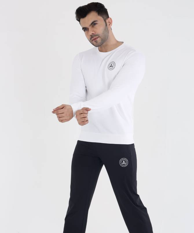 Men's classic crew neck sweatshirt with track pant set - Image 11